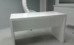 Písací stôl, v bielej lesklej farbe